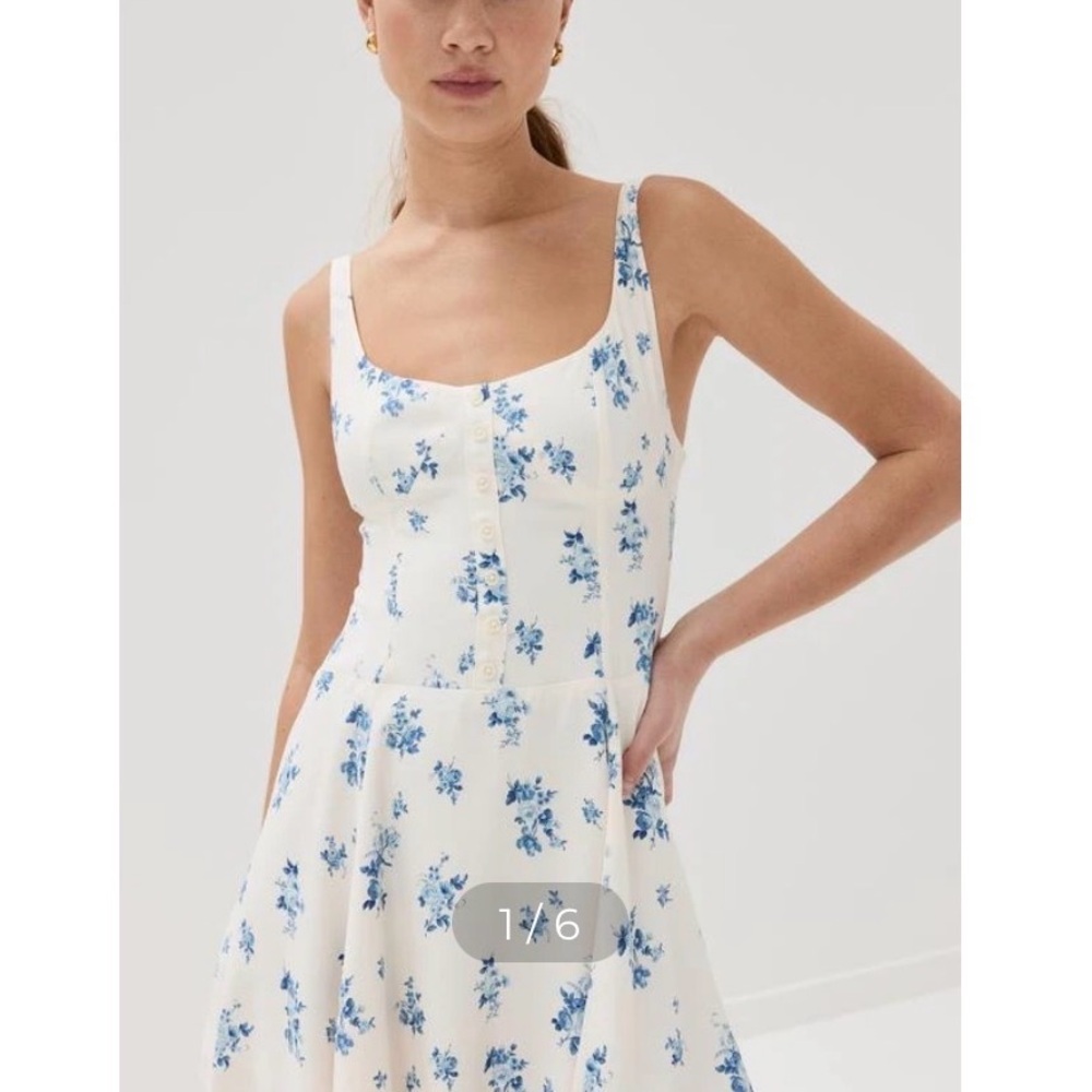 Reformation Valencio Dress